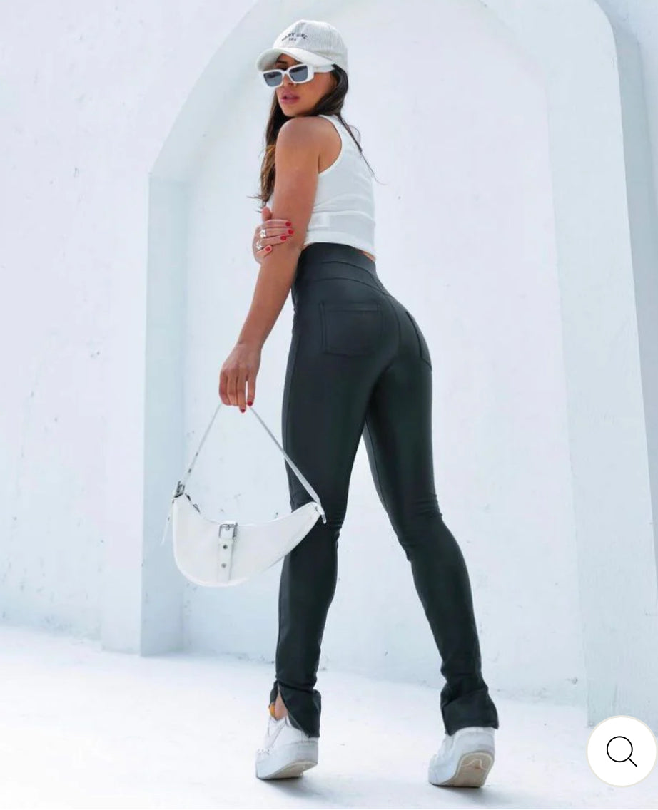Patty Style High Rise Pants Black
